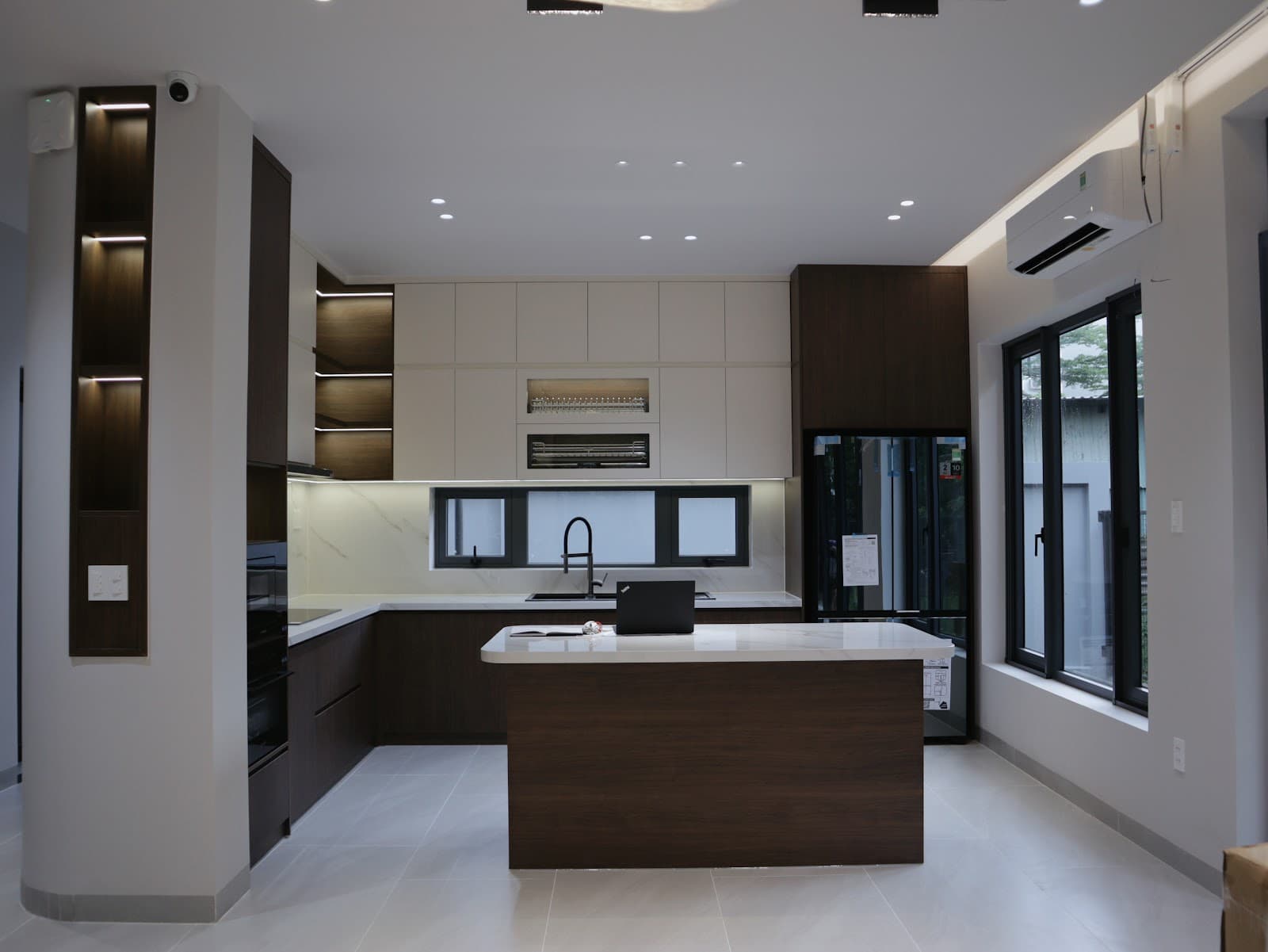 Villa sân vườn - Lê Việt Hải Anh